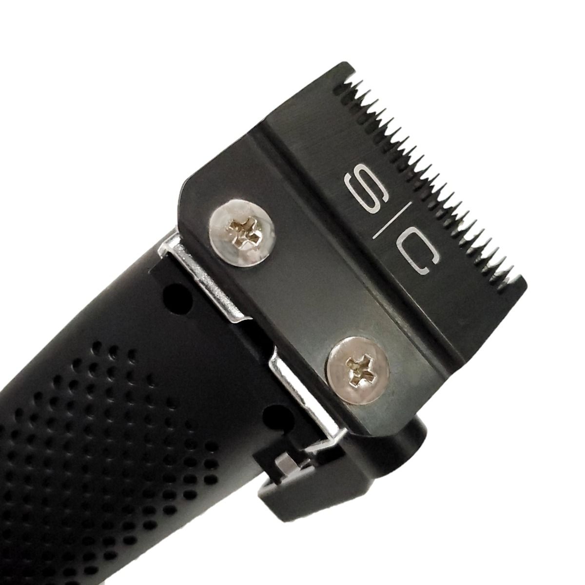 Rogue Professional Hair Clipper with Microchipped Magnetic Motor - Image 3